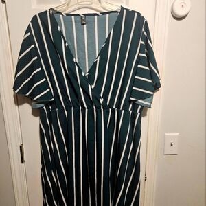 Shein green & white striped dress size 4X.